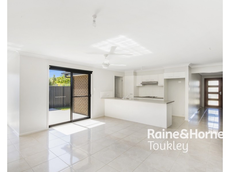 1 Fourth Avenue, Toukley NSW 2263