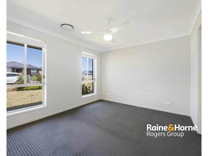 56 Figtree Boulevard, Wadalba NSW 2259