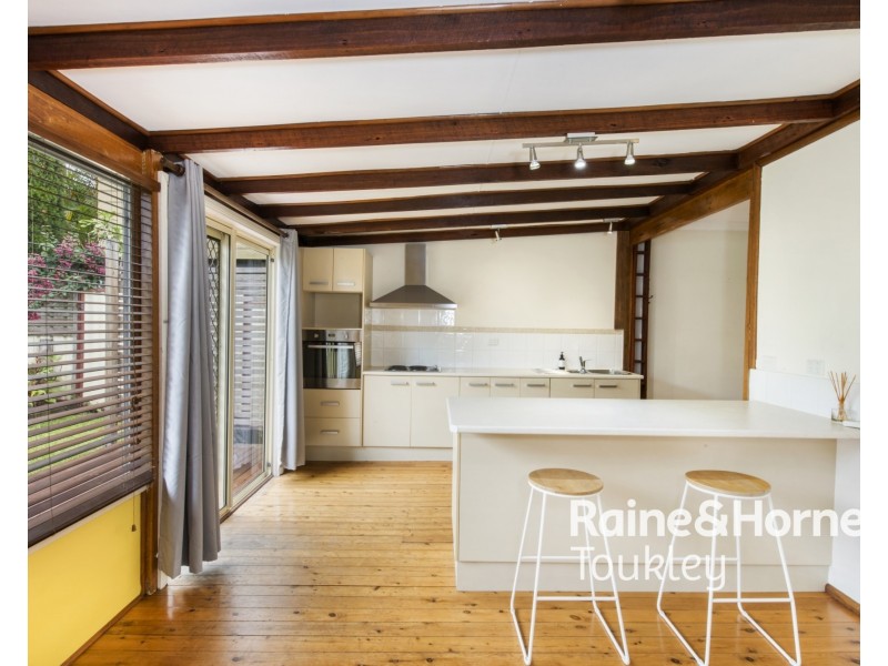 31 Montrose Street, Mannering Park NSW 2259