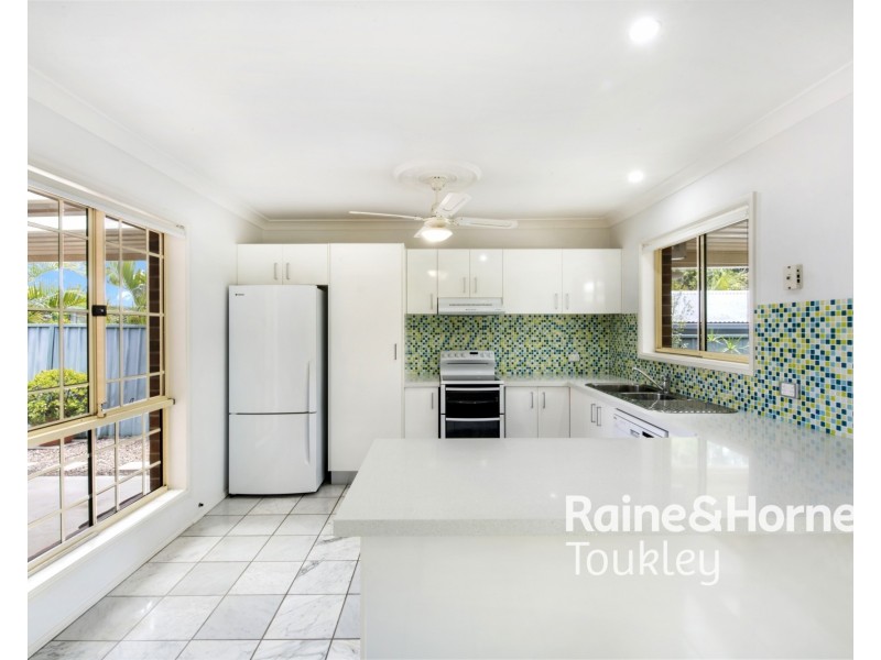 8 Ocean Parade, Noraville NSW 2263