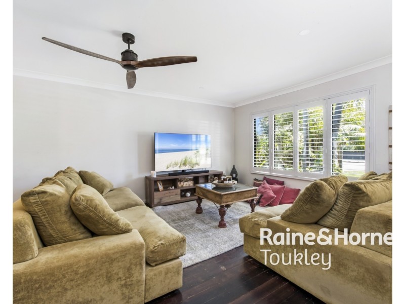 32 Ourringo Street, Budgewoi NSW 2262