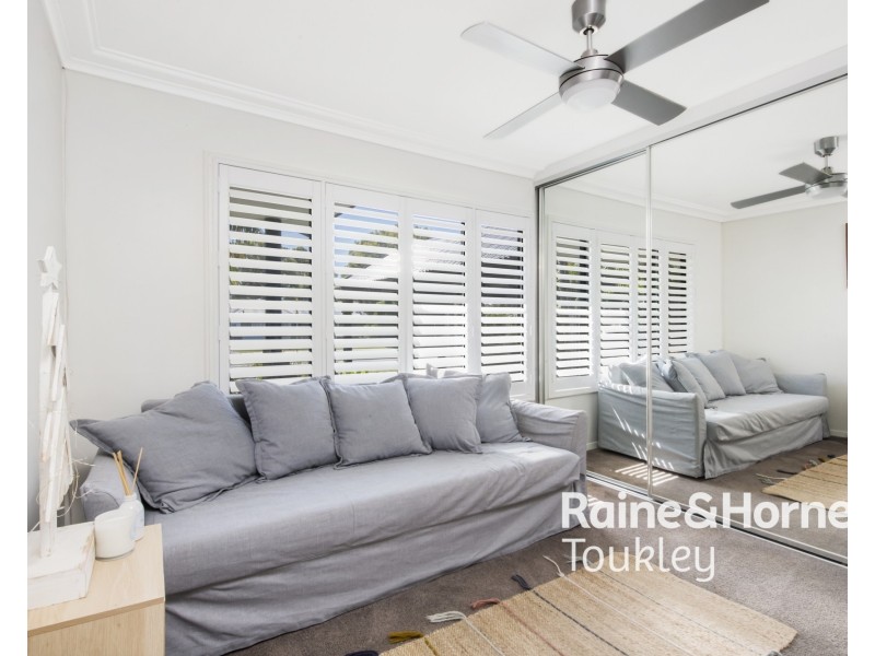 32 Ourringo Street, Budgewoi NSW 2262