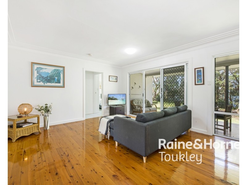 117 Sunrise Avenue, Budgewoi NSW 2262