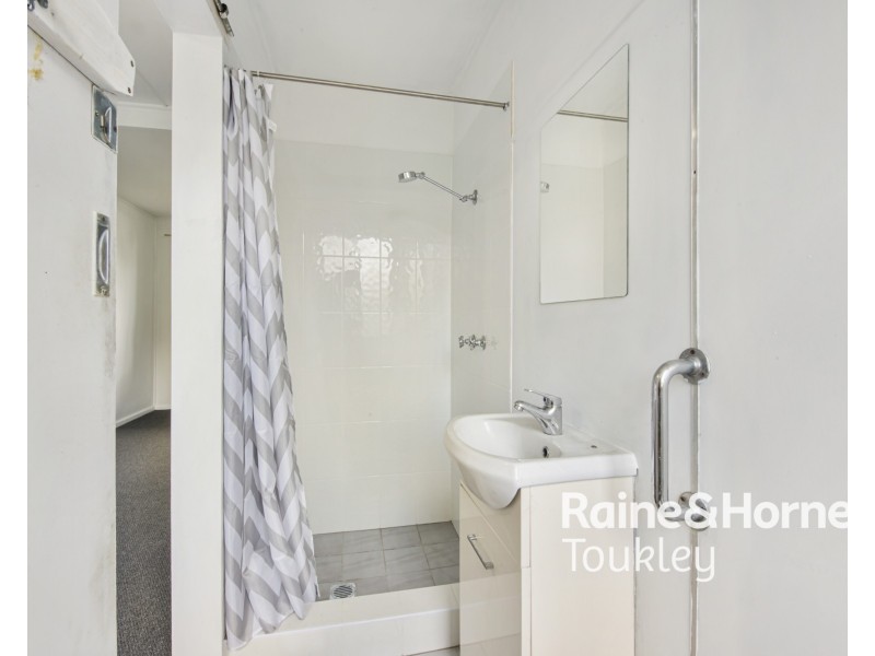 2/174 Sunrise Avenue, Halekulani NSW 2262