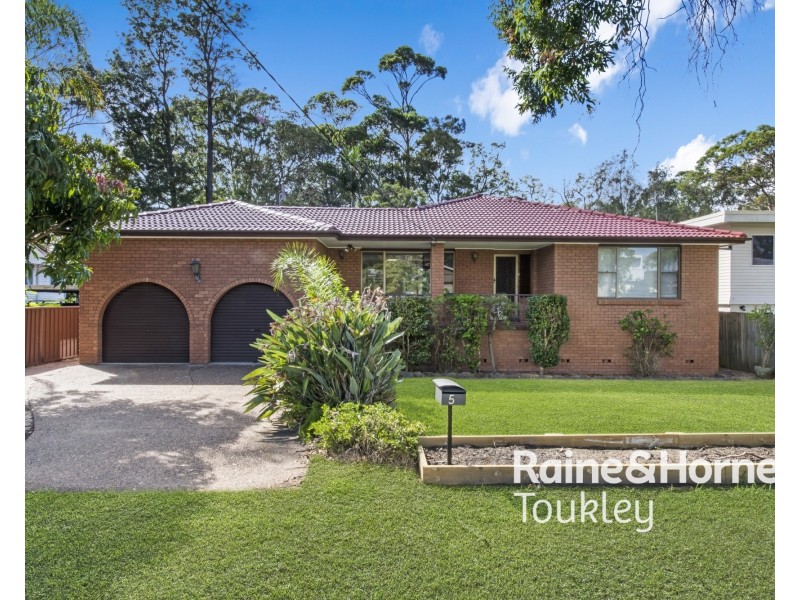 5 Malvina Parade, Gorokan NSW 2263