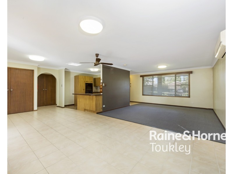5 Malvina Parade, Gorokan NSW 2263