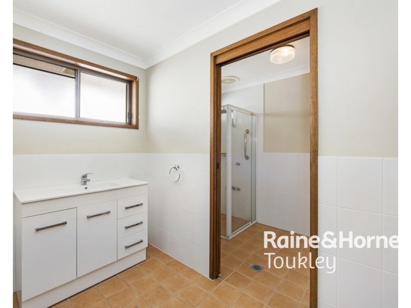 5 Malvina Parade, Gorokan NSW 2263