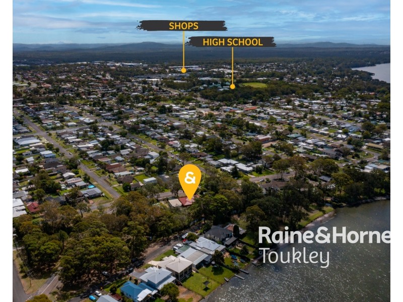 5 Malvina Parade, Gorokan NSW 2263