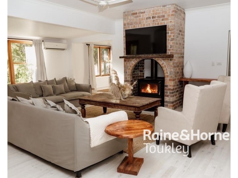 1698B Yarramalong Road, Yarramalong NSW 2259