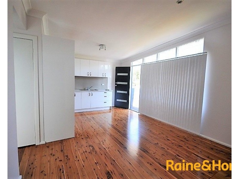 35 Manoa Road, Budgewoi NSW 2262