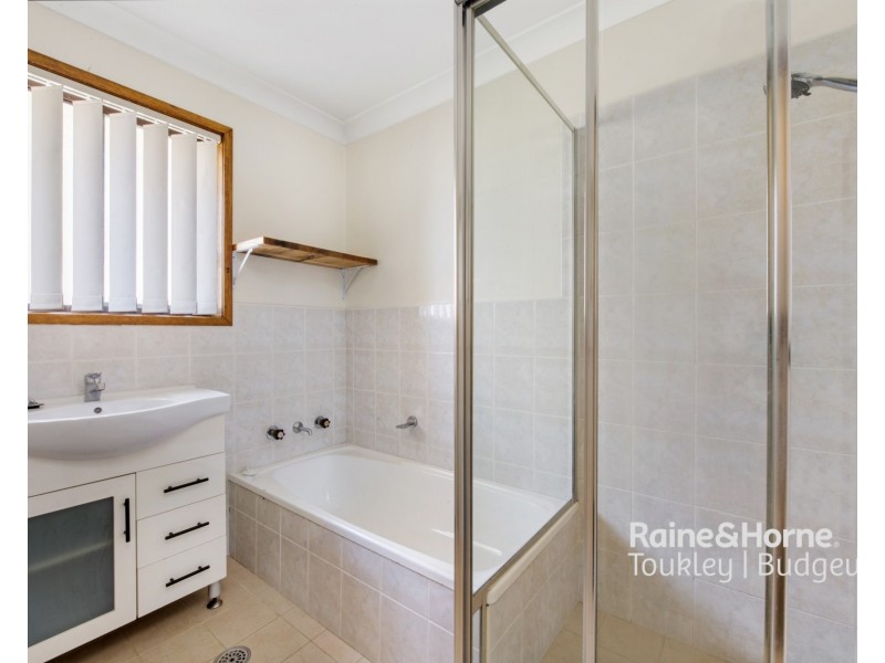 134 Cams Boulevard, Summerland Point NSW 2259