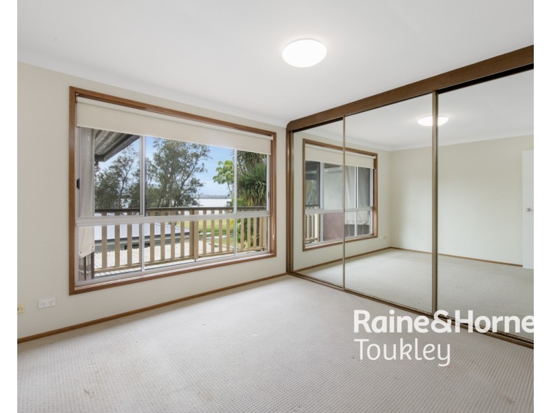 1/18 Liamena Avenue, San Remo NSW 2262