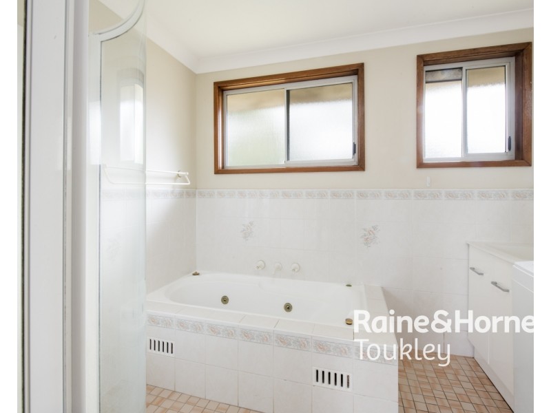 1/18 Liamena Avenue, San Remo NSW 2262