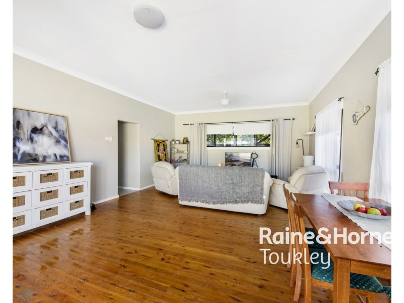65A Ocean View Road, Gorokan NSW 2263
