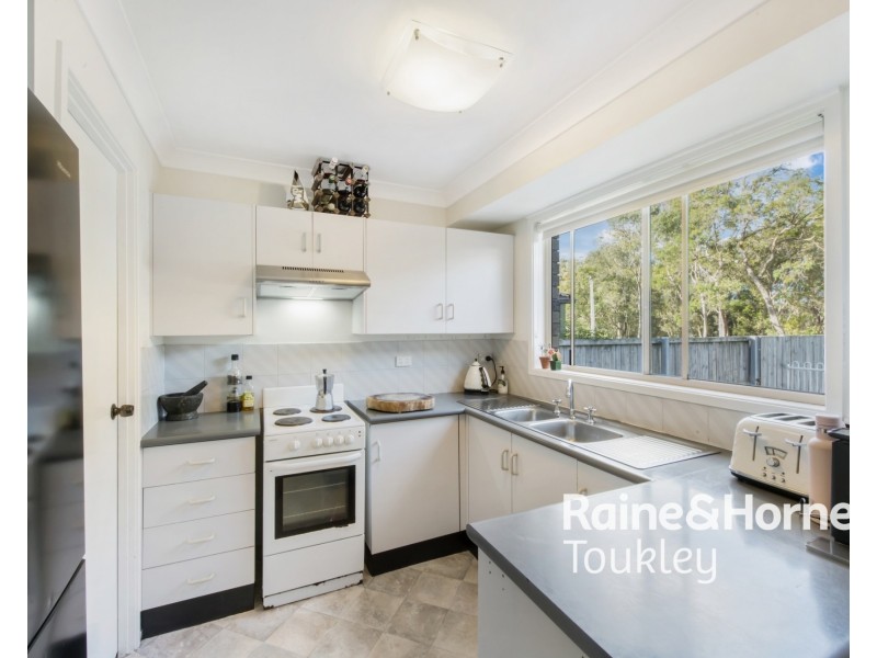 2 Elsinore Avenue, Chain Valley Bay NSW 2259