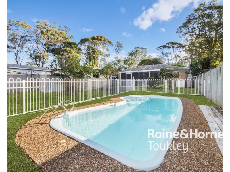 2 Elsinore Avenue, Chain Valley Bay NSW 2259
