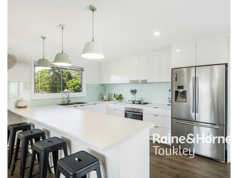 1 Read Street, Canton Beach NSW 2263