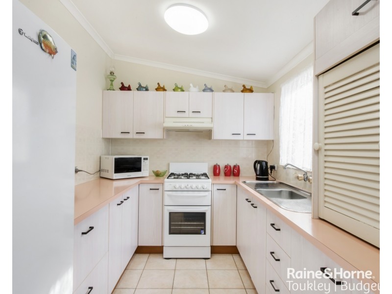33/2 Evans Road, Canton Beach NSW 2263