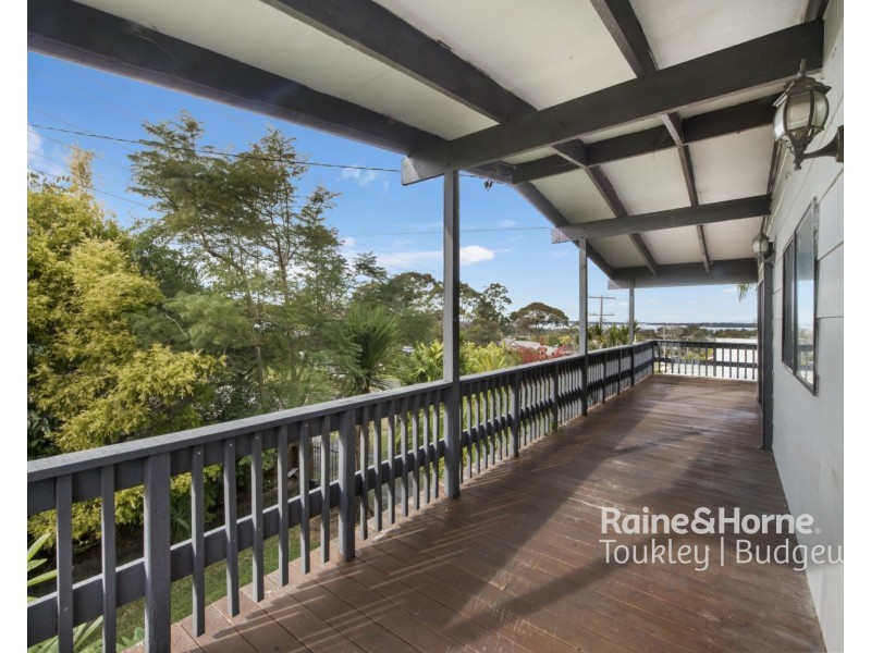 74 Taronga Avenue, San Remo NSW 2262