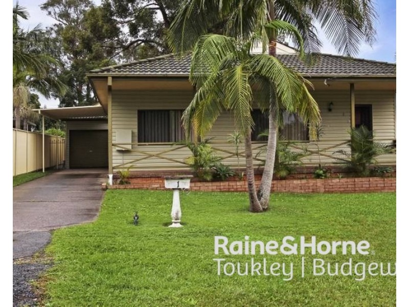 1 Ourringo Ave, Lake Haven NSW 2263