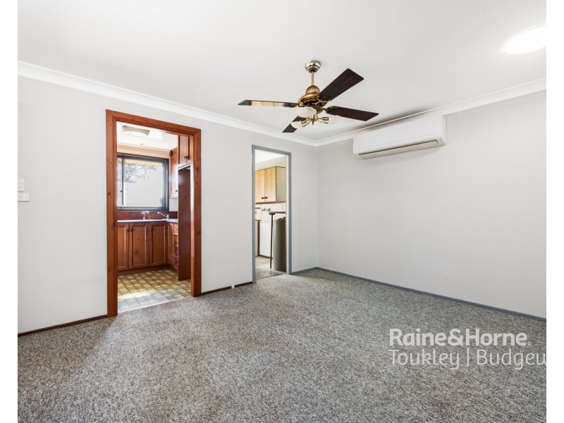 8/9-11 Gascoigne Road, Gorokan NSW 2263