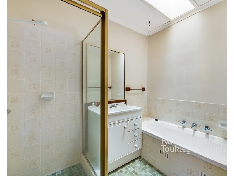 8/9-11 Gascoigne Road, Gorokan NSW 2263
