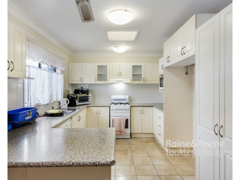 37 Emu Drive, San Remo NSW 2262