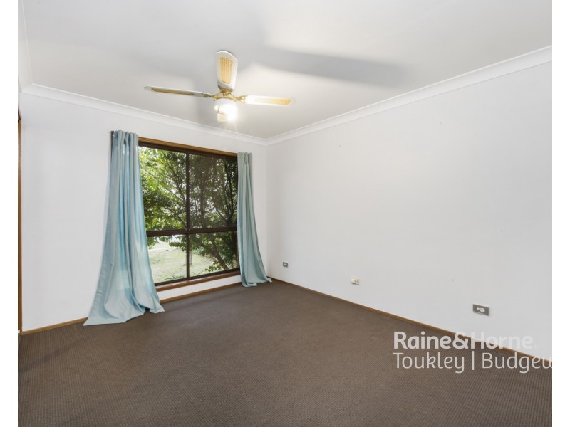 1 Elua Avenue, Budgewoi NSW 2262