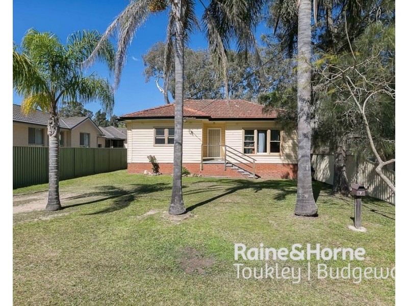 7 Emu Drive, San Remo NSW 2262