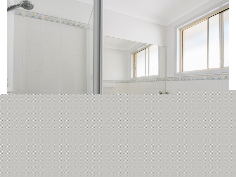 8 Law Place, Blue Haven NSW 2262