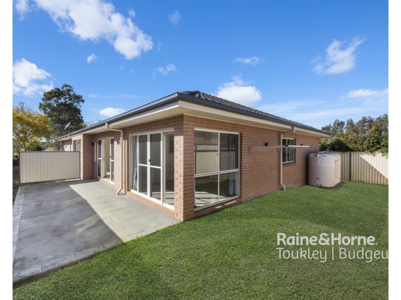 30 Nangar Street, Woongarrah NSW 2259