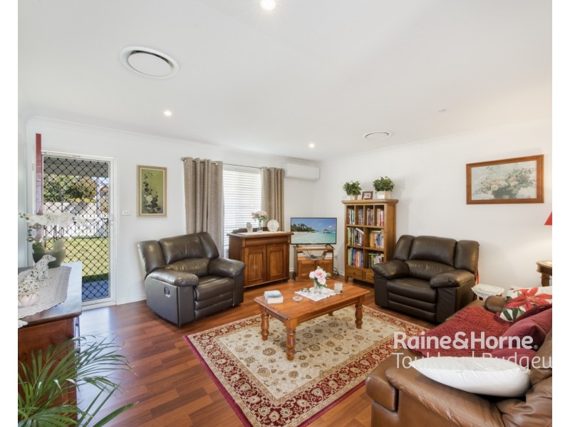 47 Woodlawn Drive, Budgewoi NSW 2262
