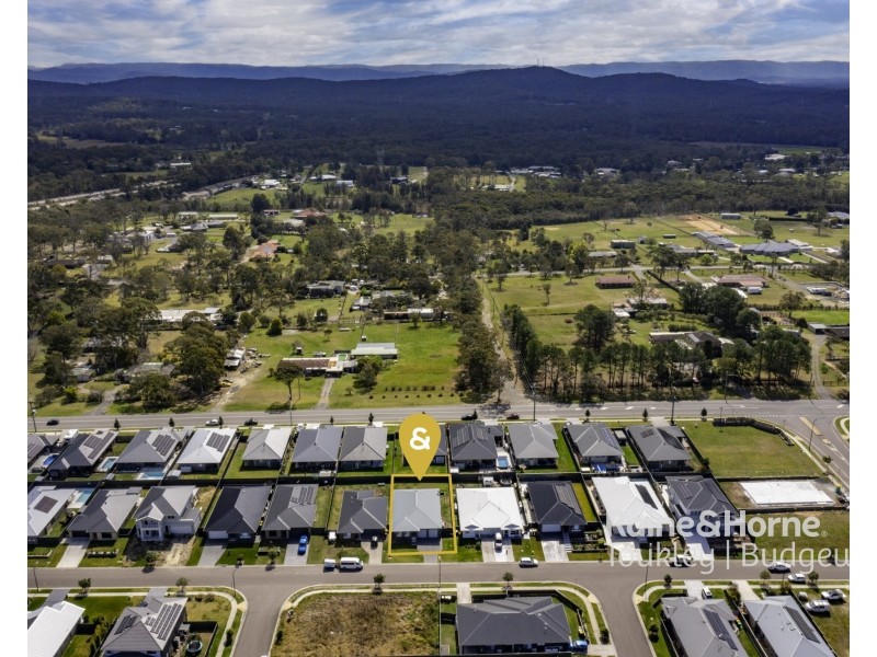 12 Lawrence Avenue, Wyee NSW 2259