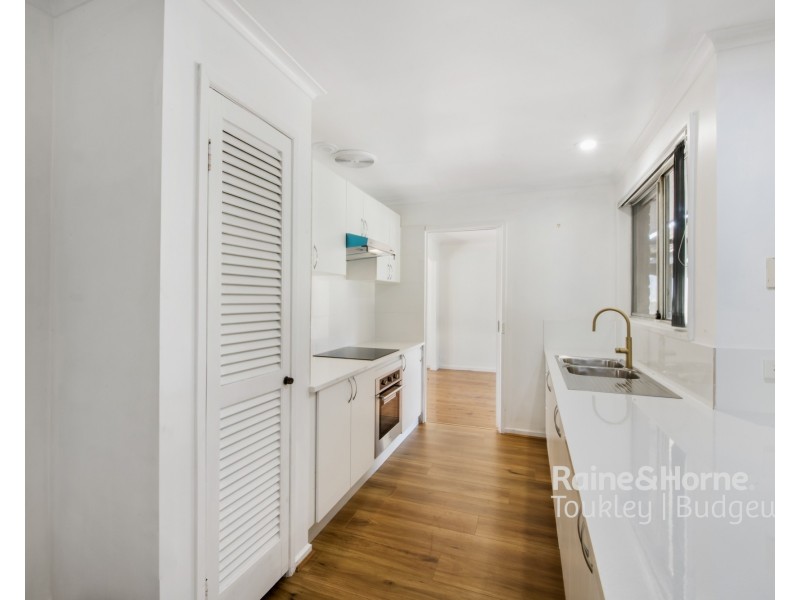 13 McCrea Boulevard, San Remo NSW 2262