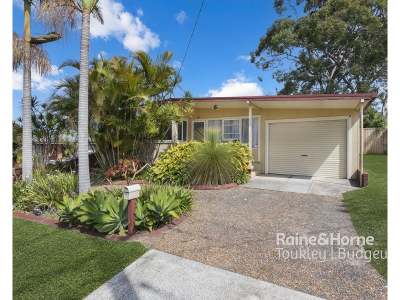 72 Delia Avenue, Budgewoi NSW 2262