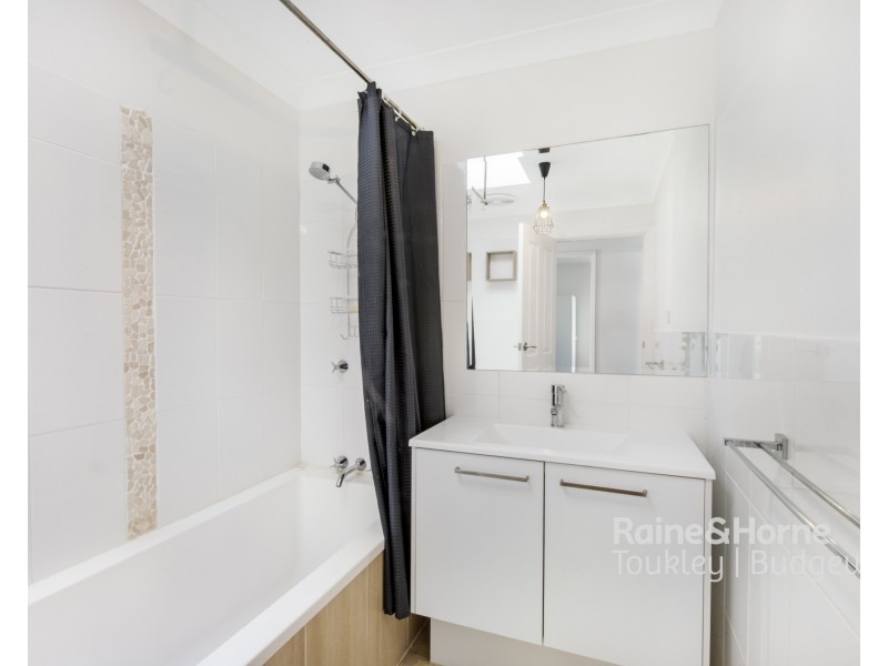 21 Donald Avenue, Kanwal NSW 2259