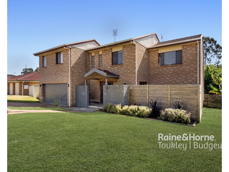 18 Ridgewood Drive, Woongarrah NSW 2259