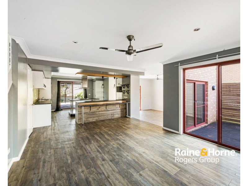 18 Ridgewood Drive, Woongarrah NSW 2259