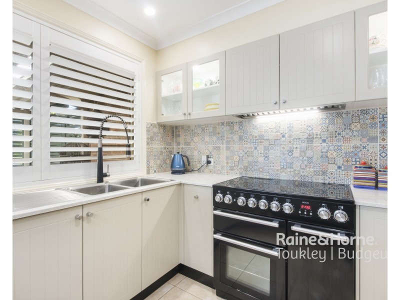16 Eighth Avenue, Toukley NSW 2263