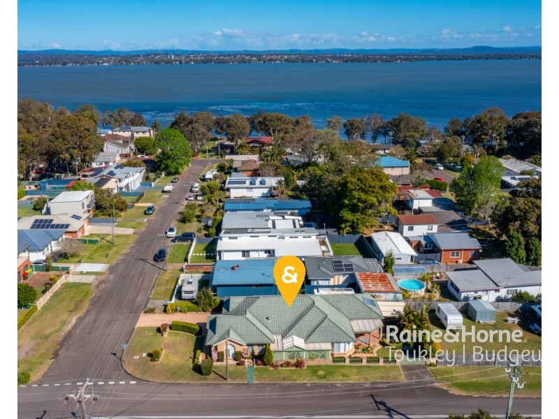 16 Eighth Avenue, Toukley NSW 2263