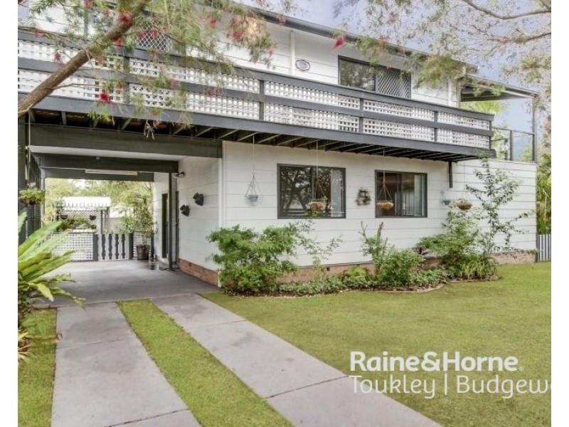 10 Regent Street, Buff Point NSW 2262