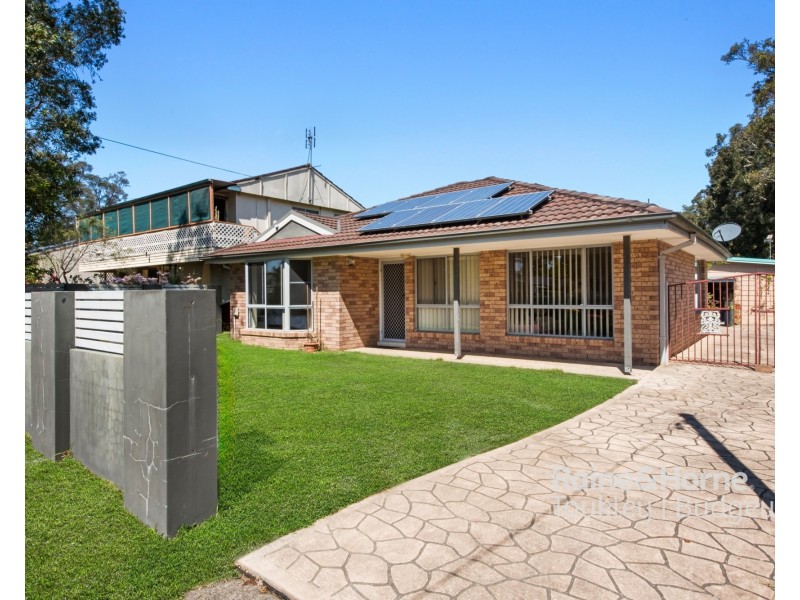 50 Cams Boulevard, Summerland Point NSW 2259