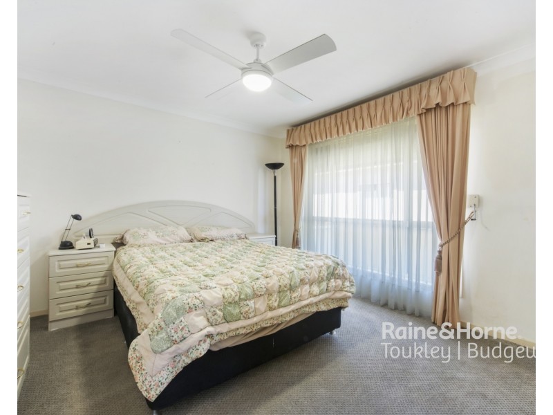 2/8 Canton Beach Road, Toukley NSW 2263