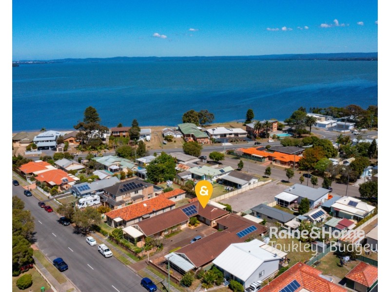 2/8 Canton Beach Road, Toukley NSW 2263