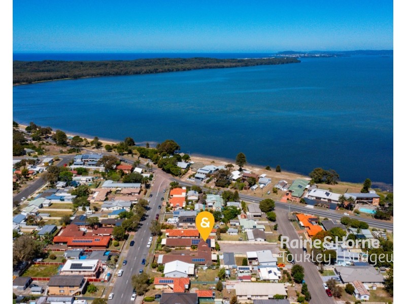 2/8 Canton Beach Road, Toukley NSW 2263