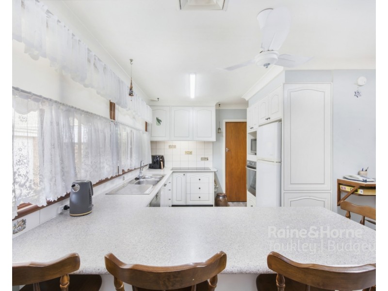 54 Sunrise Avenue, Budgewoi NSW 2262