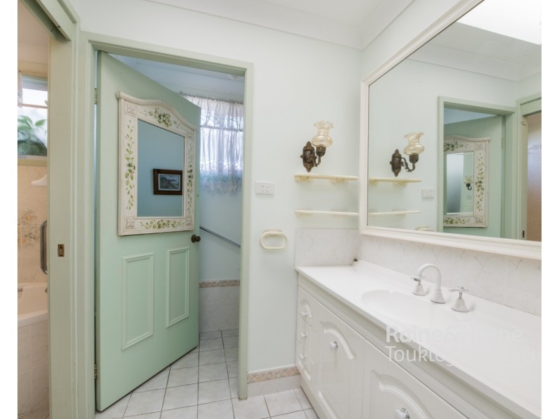 2 Leonard Avenue, Toukley NSW 2263