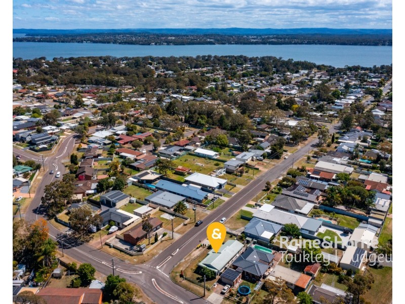 88 Narambi Road, Buff Point NSW 2262