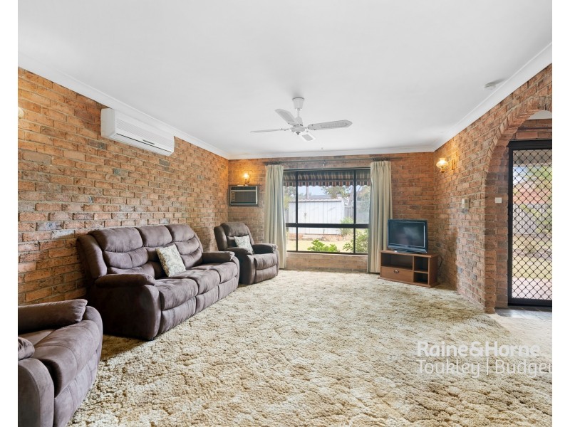12 Narrunga Avenue, Buff Point NSW 2262