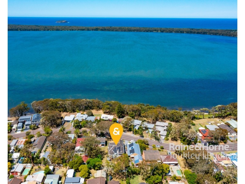 118 Sunrise Avenue, Budgewoi NSW 2262